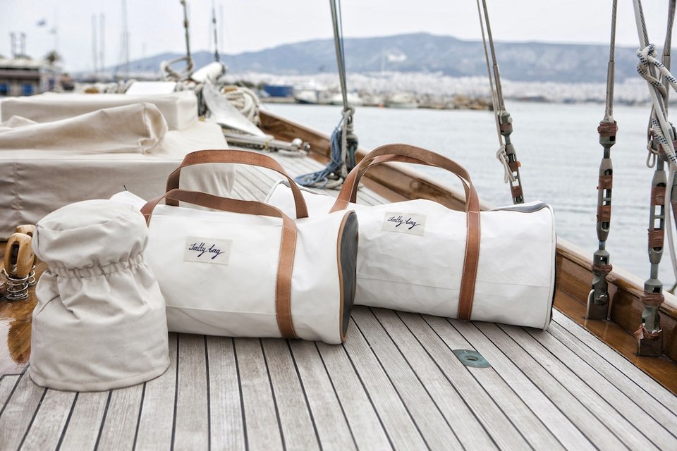 Τέσσερις ιδιοφυείς Ελληνες: Φτιάχνουν τσάντες ανακυκλώνοντας πανιά ιστιοφόρων [εικόνες] | iefimerida.gr 14