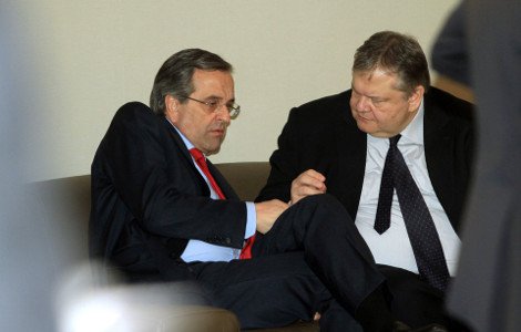 Ο Βενιζέλος υψώνει το δάχτυλο στον Σαμαρά -Κατ' ιδίαν συζήτηση στο Κάραβελ [εικόνες] | iefimerida.gr 1