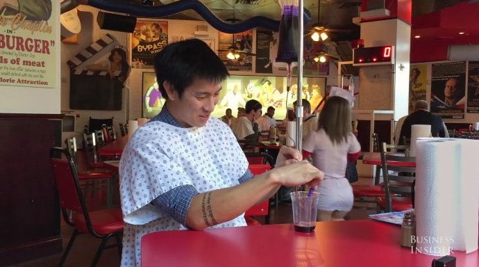 Το μπέργκερ των 20.000 θερμίδων -Μία «βόμβα» για τον οργανισμό [εικόνες] | iefimerida.gr 5