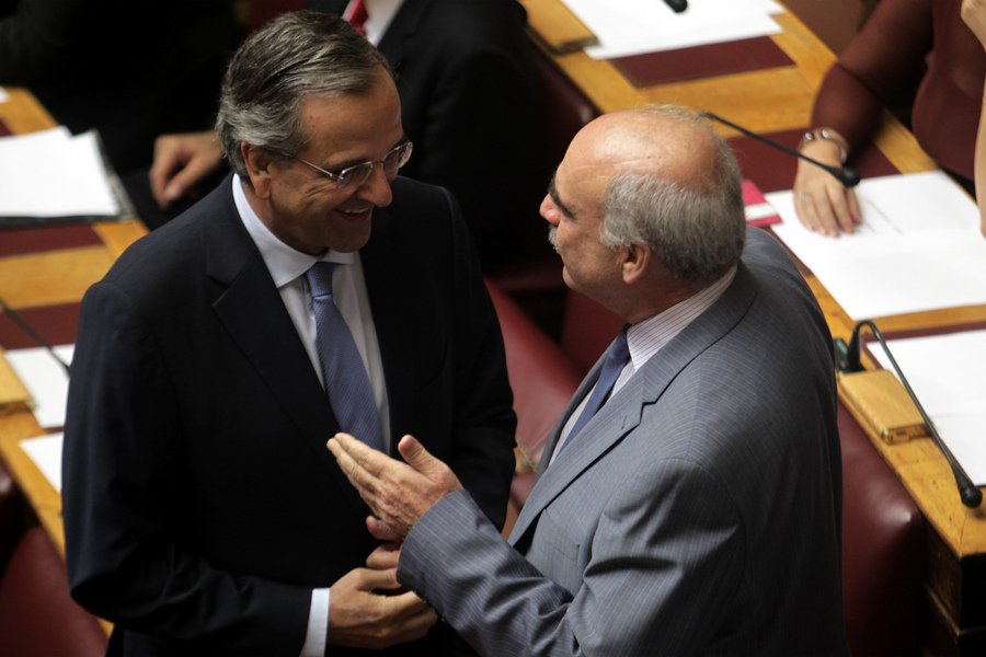 Το τετ α τετ Σαμαρά -Μεϊμαράκη στη βουλή [εικόνες] | iefimerida.gr 0