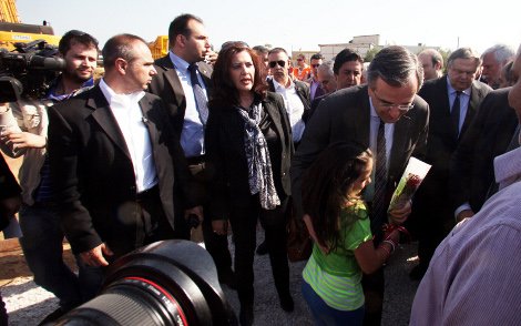 Σαμαράς και Βενιζέλος στα τούνελ και τα εργοτάξια της Ολυμπίας Οδού [εικόνες] | iefimerida.gr 3