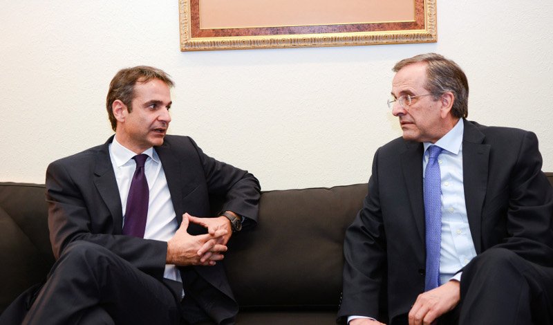 Θερμή χειραψία Σαμαρά – Μητσοτάκη [εικόνες] | iefimerida.gr 2