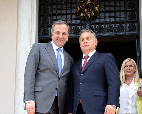 Ο περίπατος του Αντώνη Σαμαρά με τον Ούγγρο πρωθυπουργό στην Αθήνα και η χαλαρή συζήτηση [εικόνες] | iefimerida.gr 2