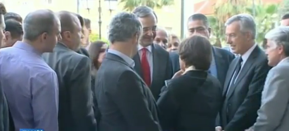 Ενας 13χρονος ξάφνιασε τον Αντώνη Σαμαρά: Γιατί χάρισε το μετάλλιό του στον πρωθυπουργό [εικόνες] | iefimerida.gr 0