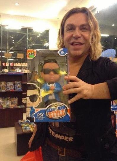 Ο Σαμαράς γύρισε από «τον πόλεμο» και φωτογραφίζεται περήφανος [εικόνες] | iefimerida.gr 1