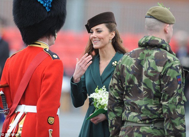 Σάλος στη Βρετανία: Η Κέιτ Μίντλετον έσπασε παράδοση 115 χρόνων [εικόνες] | iefimerida.gr 3