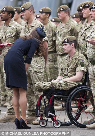 Σάλος στη Βρετανία: Η Κέιτ Μίντλετον έσπασε παράδοση 115 χρόνων [εικόνες] | iefimerida.gr 4