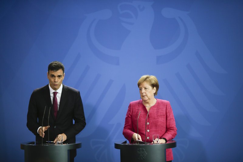Σάντσεθ σε Καταλανούς: Ελάτε να γυρίσουμε τη σελίδα του δημοψηφίσματος | iefimerida.gr 1