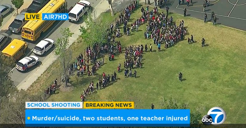 Πυροβολισμοί σε σχολείο στις ΗΠΑ: Ενοπλος σκότωσε την εν διαστάσει συζυγό του -Νεκρός και ένας μαθητής [εικόνες & βίντεο] | iefimerida.gr 1