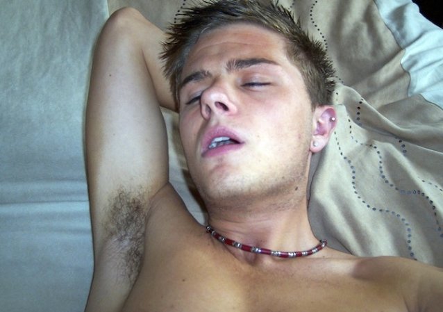 Οι μορφασμοί του ανδρικού οργασμού - Δώδεκα άντρες προσφέρουν τις στιγμές κορύφωσής τους στο φακό [εικόνες]  | iefimerida.gr 6