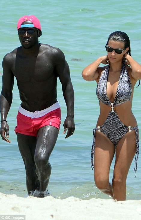 Οι πανέμορφες WAGS που βάζουν «φωτιά» στην Πρέμιερ Λιγκ | iefimerida.gr 4