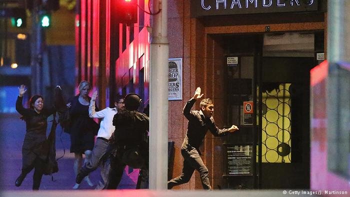 Σαν Σήμερα – Πεθαίνει ο Γουόλτ Ντίσνεϊ [εικόνες] | iefimerida.gr 11