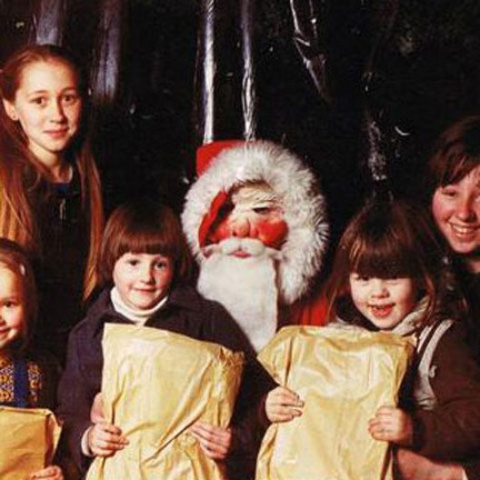 Εσείς θα καθόσασταν στα πόδια αυτού του Άγιου Βασίλη; [εικόνες]  | iefimerida.gr 6