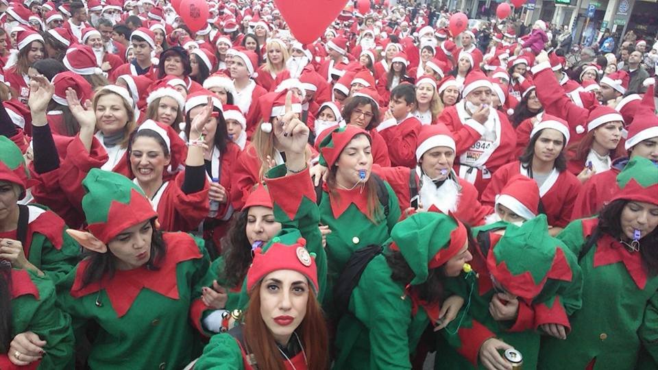 Πλημμύρισαν τα Χανιά από Αγιους Βασίληδες – Για καλό σκοπό [εικόνες&βίντεο] | iefimerida.gr 4