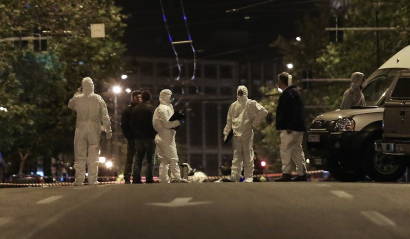 Ποιους βλέπει η Αντιτρομοκρατική πίσω από τη βόμβα στο κέντρο της Αθήνας | iefimerida.gr 1