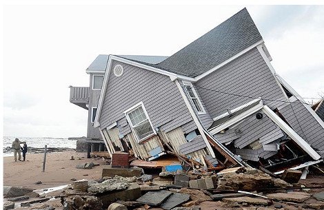 Ακόμη και φέρετρα ξέθαψε στο πέρασμά του ο τυφώνας Σάντι [εικόνες] | iefimerida.gr 1