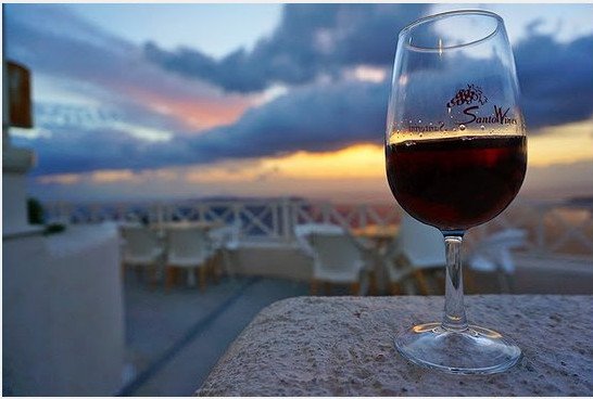 Κορεάτισσα blogger απαριθμεί τα 15 πράγματα που πρέπει να κάνετε στη Σαντορίνη [βίντεο & εικόνες] | iefimerida.gr 6