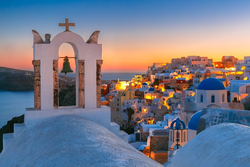 Γιατί ο δήμαρχος της Σαντορίνης φοβάται ότι η τουριστική επιτυχία θα γυρίσει μπούμερανγκ για το νησί | iefimerida.gr 0