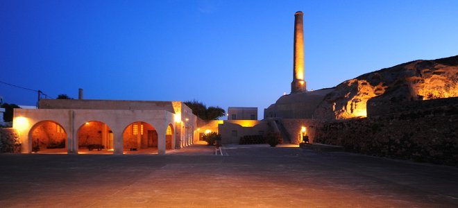 H Σαντορίνη εκρήγνυται, ξανά: Eγκαινιάστηκε μοναδικός χώρος πολιτισμού σε παλιό εργοστάσιο τομάτας [εικόνες] | iefimerida.gr 7