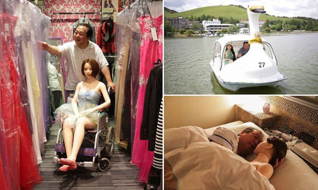 Απίστευτο: Εγκατέλειψε την οικογένειά του και ζει με μια πλαστική κούκλα [εικόνες] | iefimerida.gr 2