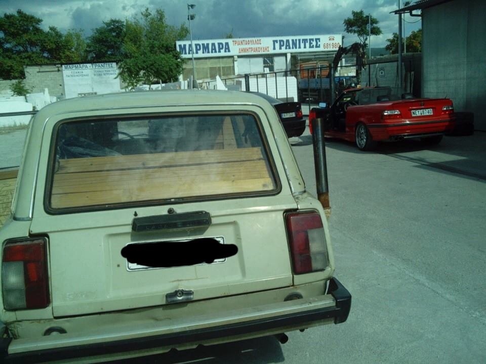 Φαντασία χωρίς όρια: Θεσσαλονικιός μετέτρεψε ένα παλιό Lada σε σάουνα [εικόνες] | iefimerida.gr 0