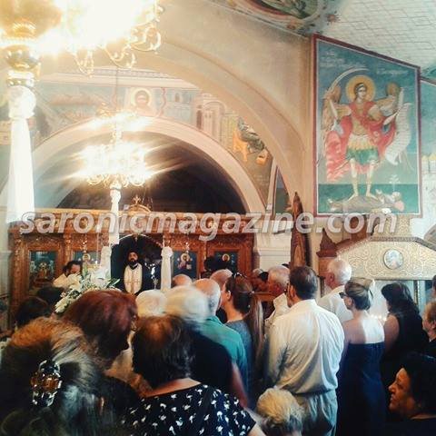 Σε κλίμα οδύνης το τελευταίο αντίο στον άτυχο καπετάνιο της Αίγινας [εικόνες] | iefimerida.gr 2