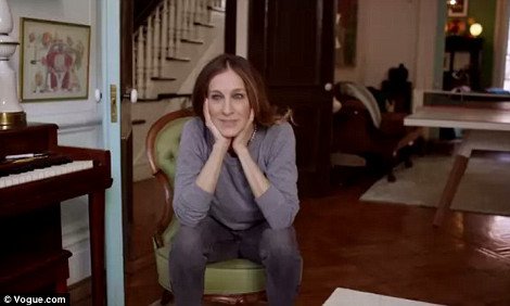 Η Σάρα Τζέσικα Πάρκερ ζει σε ένα «ζεστό» και καθόλου δήθεν διαμέρισμα -Στα άδυτα του χρωματιστού σπιτιού της [εικόνες] | iefimerida.gr 1