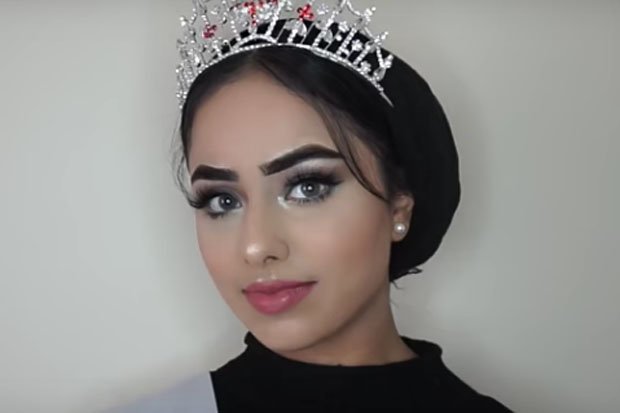 Μουσουλμάνα με χιτζάμπ για πρώτη φορά στα βρετανικά καλλιστεία [εικόνες & βίντεο] | iefimerida.gr 0