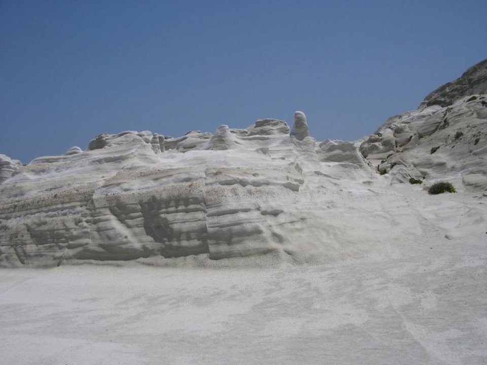 SOS από το μαγικό Σαρακήνικο της Μήλου [εικόνες] | iefimerida.gr 6