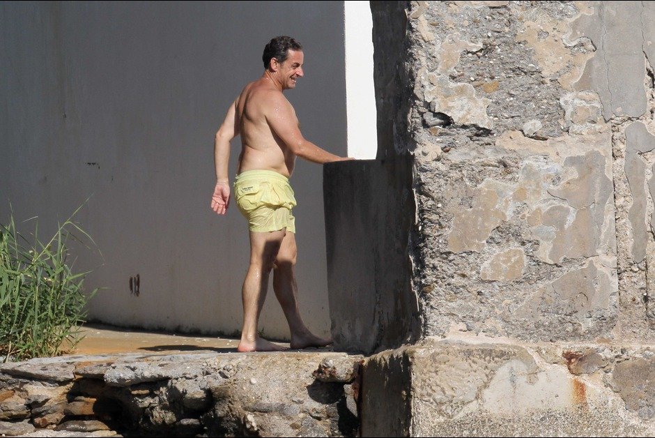 Ο Νικολά Σαρκοζί όπως δεν τον έχετε ξαναδεί -Μακριά από τα σκάνδαλα, η καλή ζωή [εικόνες] | iefimerida.gr 1