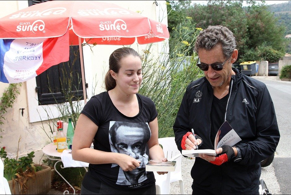 Ο Νικολά Σαρκοζί όπως δεν τον έχετε ξαναδεί -Μακριά από τα σκάνδαλα, η καλή ζωή [εικόνες] | iefimerida.gr 5