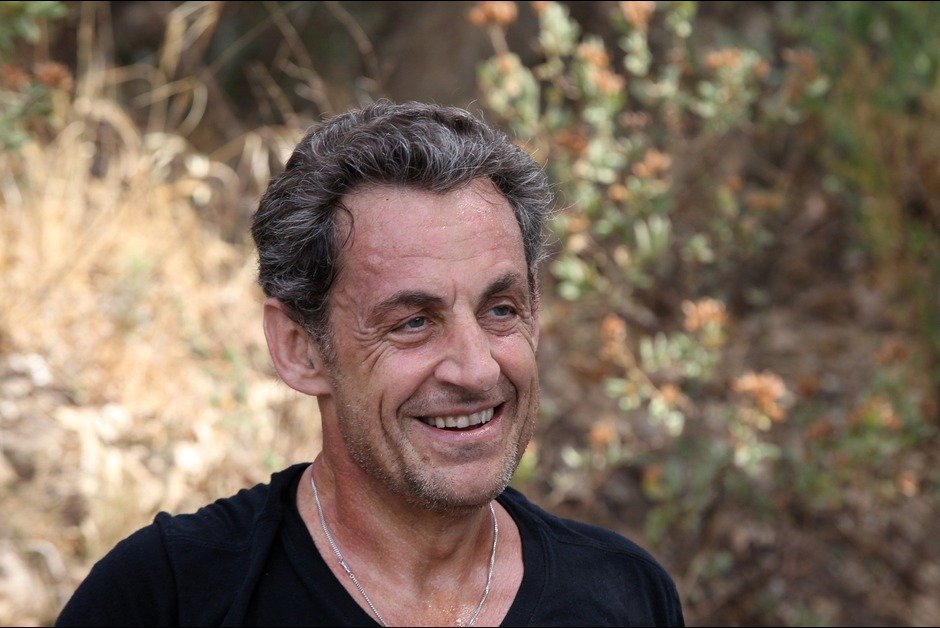 Ο Νικολά Σαρκοζί όπως δεν τον έχετε ξαναδεί -Μακριά από τα σκάνδαλα, η καλή ζωή [εικόνες] | iefimerida.gr 6