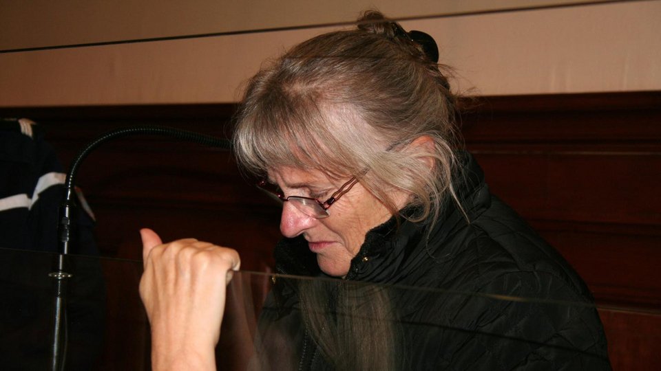 Η φρικτή ιστορία βίας και βιασμών της γυναίκας που πήρε χάρη από τον Φρανσουά Ολάντ [εικόνες] | iefimerida.gr 3