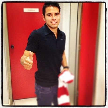 Παροξυσμός στον Ολυμπιακό για τον Σαβιόλα με το νούμερο 9 [εικόνες] | iefimerida.gr 1