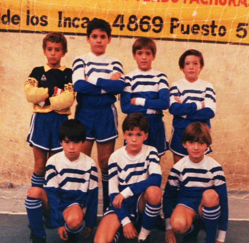 Χαβιέ Σαβιόλα: Ο «κούνελος» που τρελαίνει τους Ολυμπιακούς - Η παιδική ασθένεια, ο θάνατος του πατέρα του και η Ρομανέλα [εικόνες] | iefimerida.gr 3