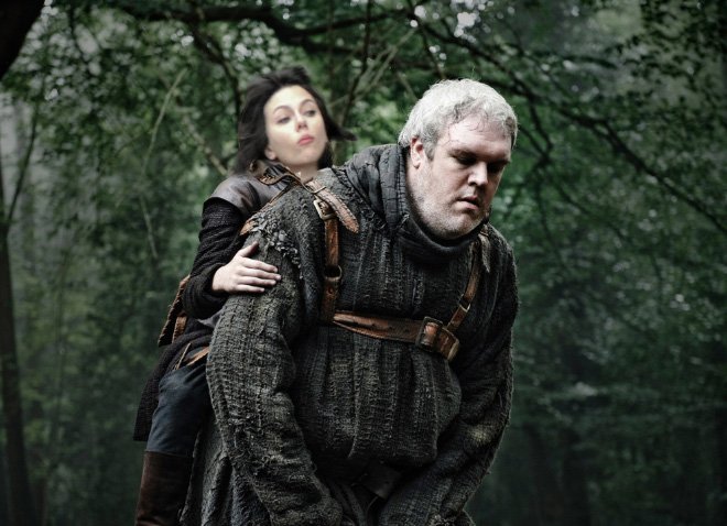 Η Σκάρλετ Γιόχανσον σκοντάφτει και το ίντερνετ λυσσάει [εικόνες] | iefimerida.gr 0