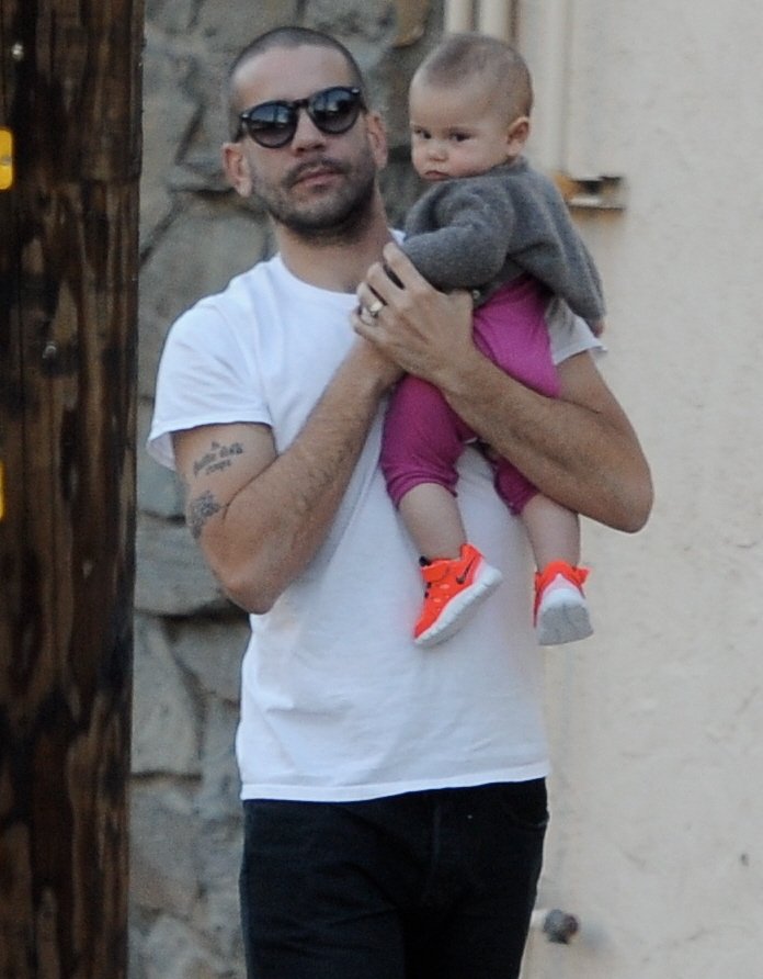 Το πανέμορφο μωρό της Σκάρλετ Γιόχανσον [εικόνες] | iefimerida.gr 2