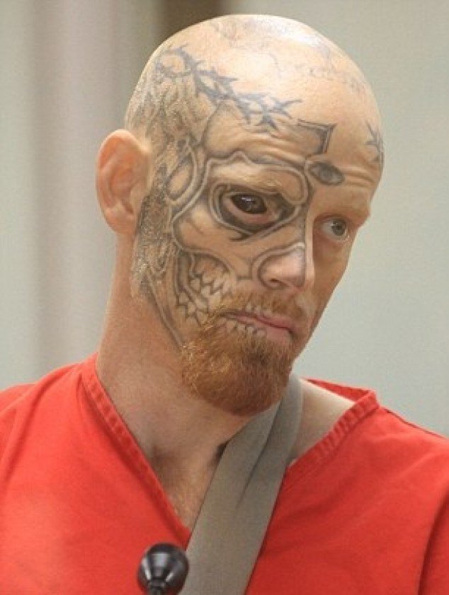 Αυτός είναι ο πιο τρομακτικός νεοναζί στον πλανήτη [εικόνες] | iefimerida.gr 1