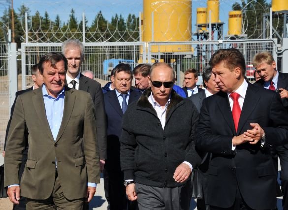 Σοκ στο Παρίσι: Ο Γερμανός σοσιαλιστής Γκέρχαρντ Σρέντερ στηρίζει τον Πούτιν -Δείτε γιατί [εικόνα] | iefimerida.gr 0