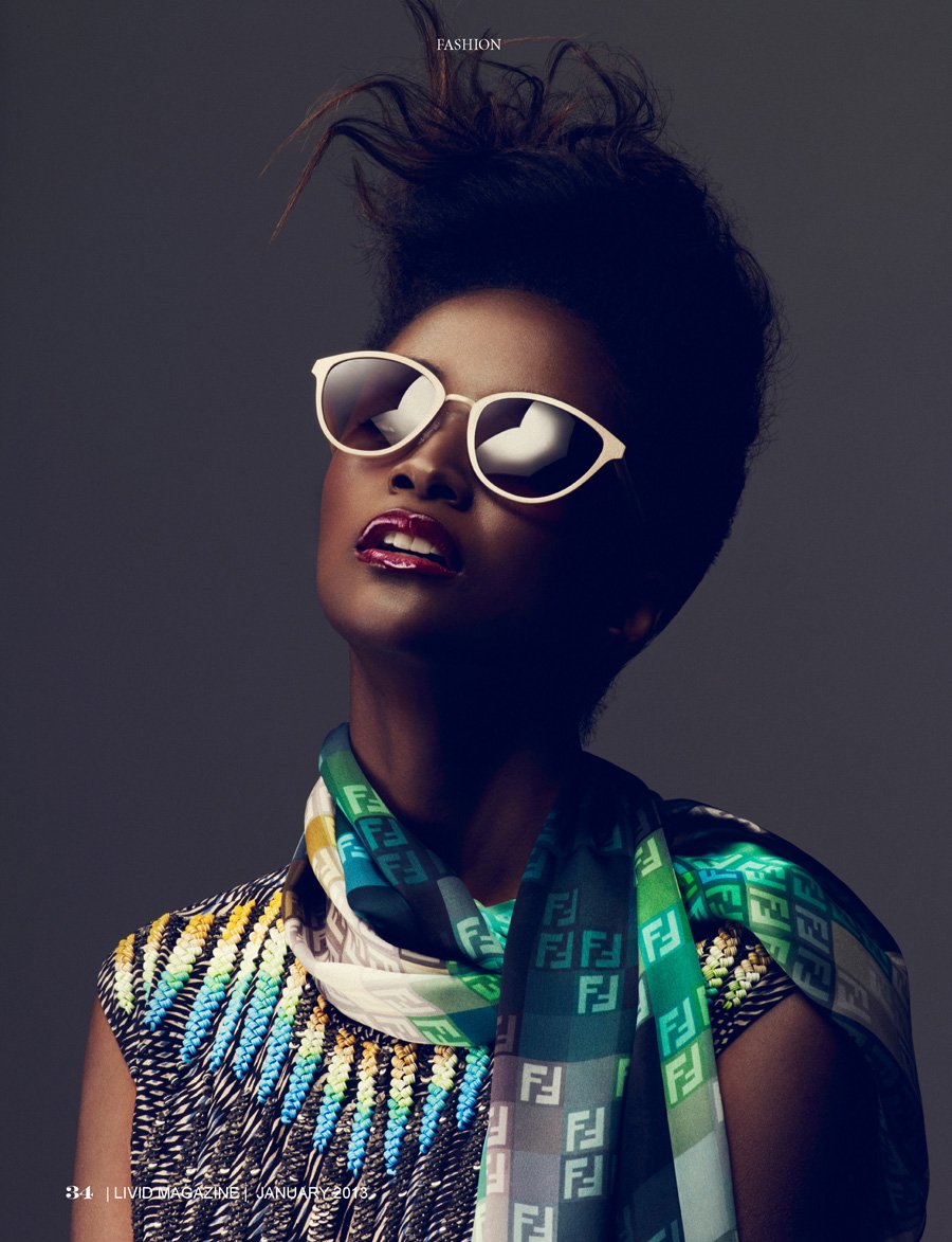 Ψηλά τακούνια και μυαλό -Το πρωί «Αγγελος» της Victoria's Secret, το βράδυ προγραμματίστρια [εικόνες] | iefimerida.gr 0