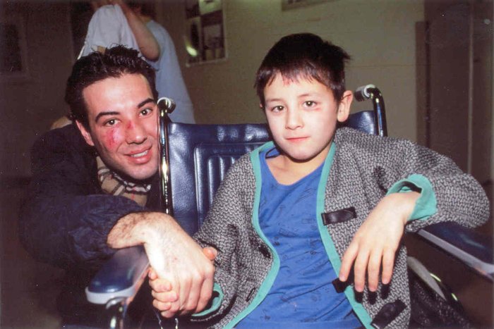 Ο Ελληνας που βγήκε ζωντανός από τα συντρίμμια του Airbus [εικόνες] | iefimerida.gr 1