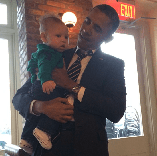 Τι συμβαίνει όταν ο Ομπάμα κάθεται δίπλα σας σε μια καφετέρια [εικόνες] | iefimerida.gr 0