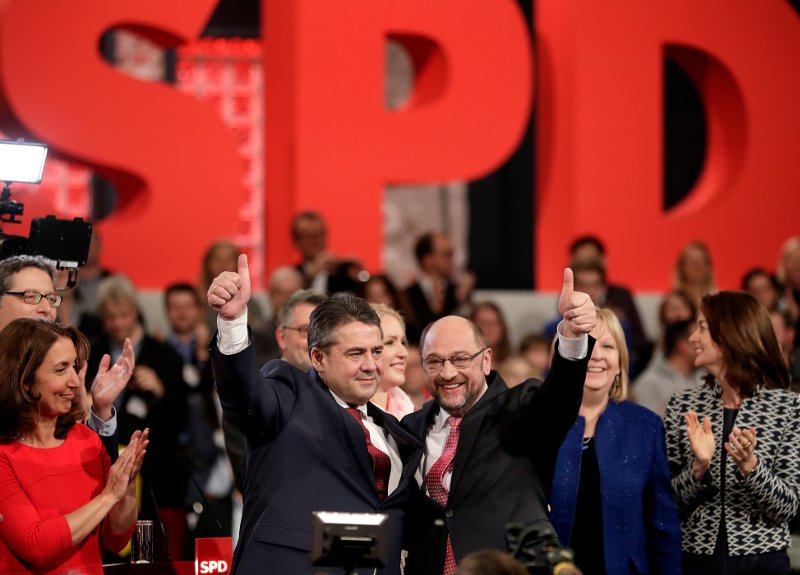Σάρωσε ο Σουλτς: Εξελέγη πρόεδρος του SPD με ποσοστό... 100%! | iefimerida.gr 0