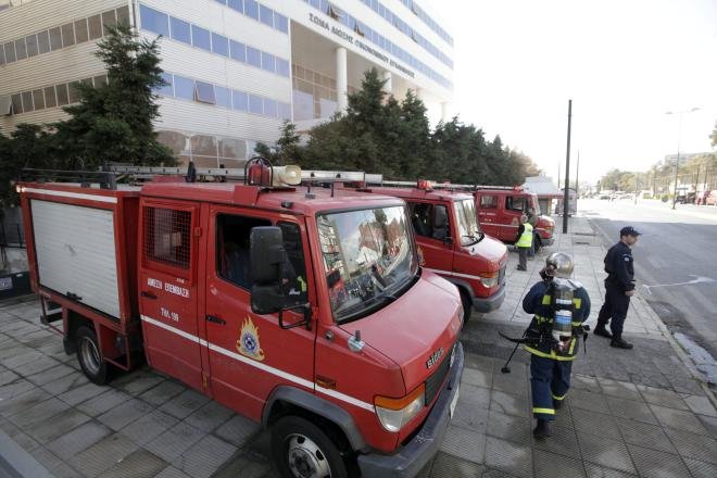 «Πετάχτηκαν» όλοι έξω από το κτίριο του ΣΔΟΕ: Ασκηση ετοιμότητας για ισοπεδωτικό τρομοκρατικό χτύπημα [εικόνες] | iefimerida.gr 1