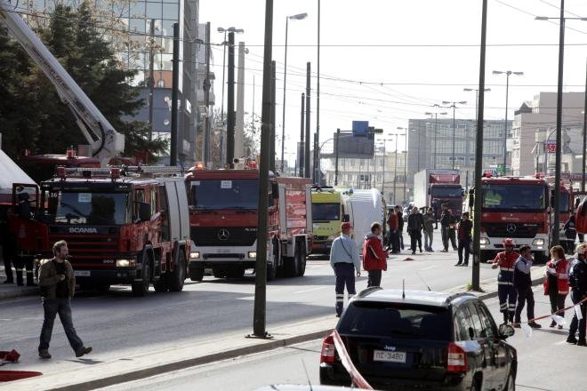 «Πετάχτηκαν» όλοι έξω από το κτίριο του ΣΔΟΕ: Ασκηση ετοιμότητας για ισοπεδωτικό τρομοκρατικό χτύπημα [εικόνες] | iefimerida.gr 3