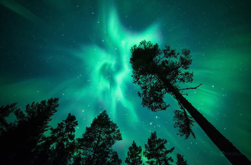 Βόρειο σέλας στη Φιλανδία: Ενα εντυπωσιακό «σόου» της φύσης [εικόνες]  | iefimerida.gr 0