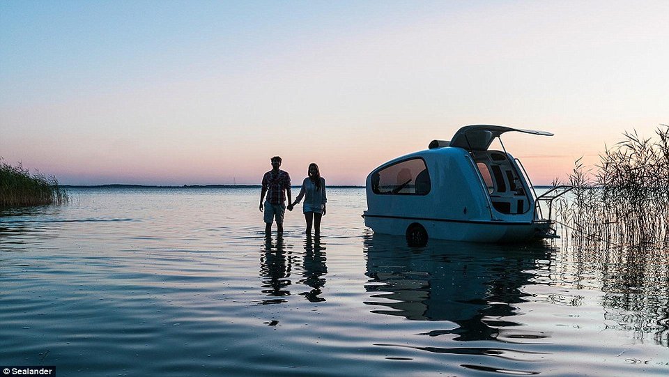 Τροχόσπιτα... επαύλεις - Ανεση και πολυτέλεια σε τέσσερις τροχούς [εικόνες] | iefimerida.gr 6
