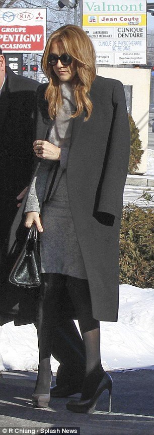 Η Σελίν Ντιόν στα γκρι, στην κηδεία του αδελφού της -Μια ημέρα αφότου αποχαιρέτησε τον σύζυγό της [εικόνες] | iefimerida.gr 3