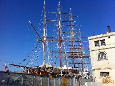 Συνταξιούχοι Αμερικανοί «οργώνουν» την Ελλάδα με ιστιοφόρο - Κατέπλευσαν στη Θεσσαλονίκη και κατευθύνονται στη Βεργίνα [βίντεο&εικόνες] | iefimerida.gr 0