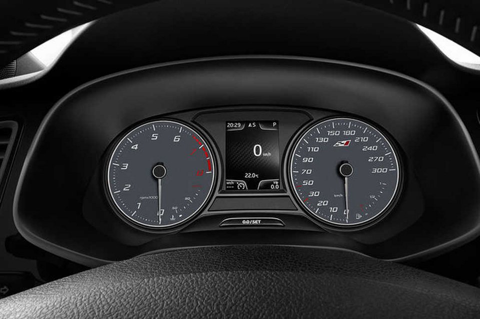 265 άλογα για το Seat Leon Cupra. Αν δεν φτάνουν υπάρχουν και 280 | iefimerida.gr 3